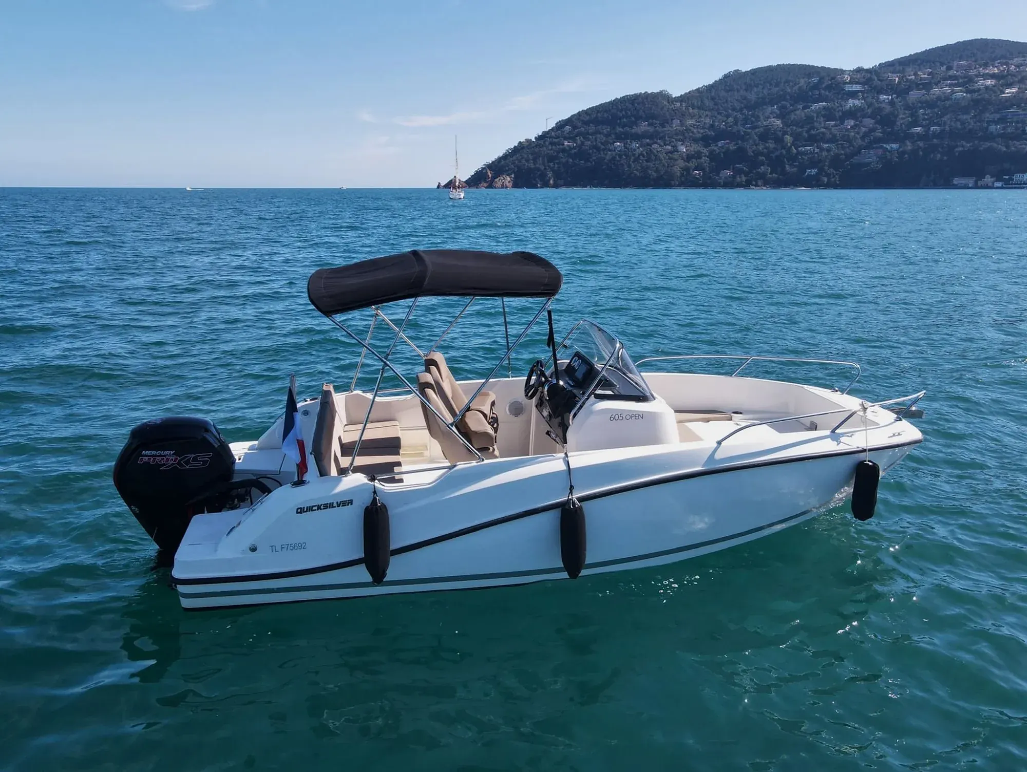 Dragos – Quicksilver 605 Open